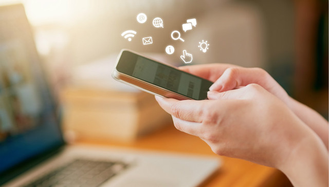 地方新闻精选|湖北一狱警酒驾冲向人群致多人受伤 已被免职刑拘