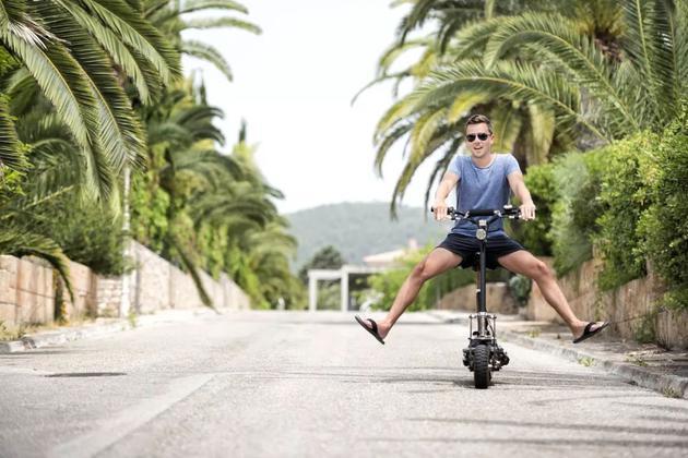 滑板车,摩拜,Techweb,极客,Taxify,Grin,Scootermap,Yellow,单车