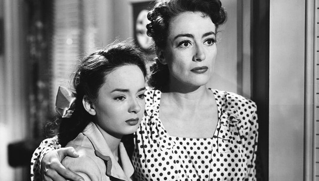 琼·克劳馥,欲海情魔,垫肩,试镜,妈妈,柯蒂斯,维达,好莱坞,B级片,导演