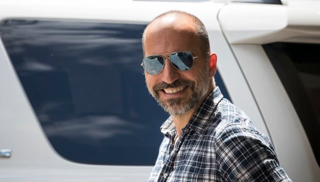 打车服务巨头Uber第三季度亏损近10亿美元