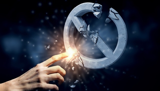 长生惹众怒7涨停后 强制退市午夜启动