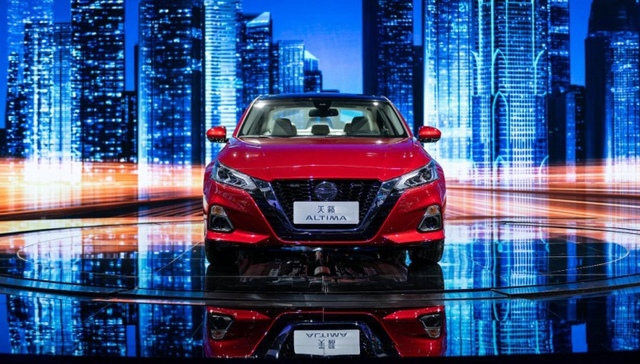 2018广州车展|第七代日产天籁用了英菲尼迪的“心脏” 变身“运动小子”