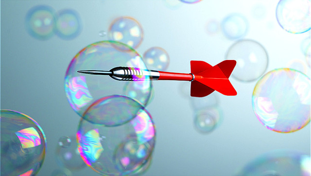 商业临时主义,危机公关,社交媒体,想象力,临场应变,组织形态