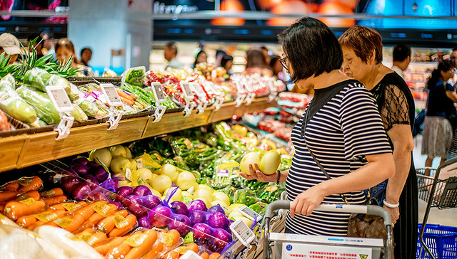 盒马鲜生“撕标签”风波持续，上海区总经理被免职