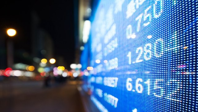 三大股指守住红盘，机构却建议反弹中应步步为营