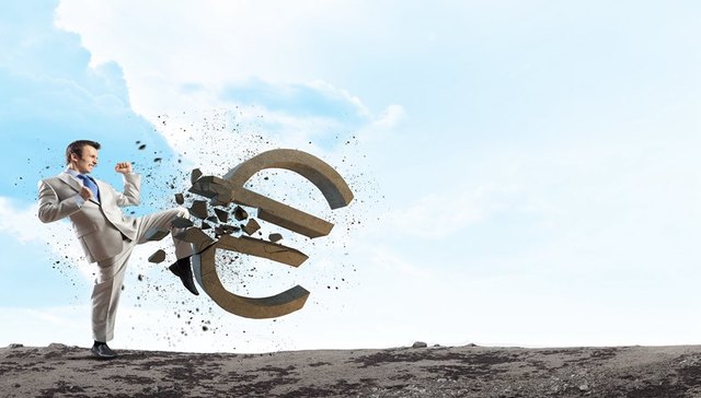 两市成交金额锐减近800亿元 4.36亿主力资金抛售中信证券