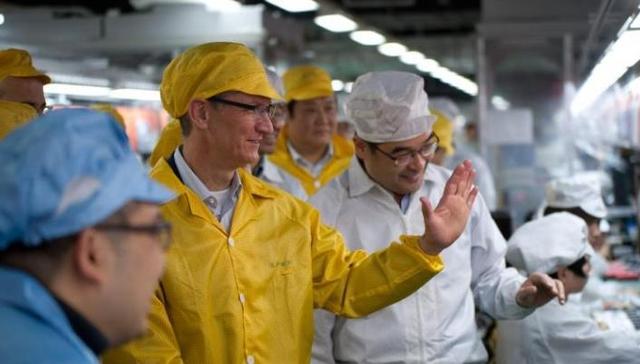 集团客户,富士康集团,集团业务,iPhone,公司员工,股价,苹果公司,生产订单,高端手机,削减成本