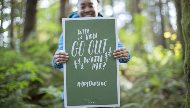 美国双十一，这家户外运动品牌却让大家别购物、多出门