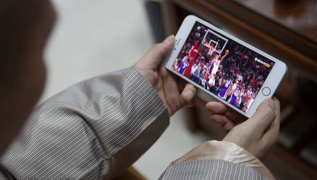 NBA和字节跳动达成全球短视频合作，今日头条要分微博的蛋糕？