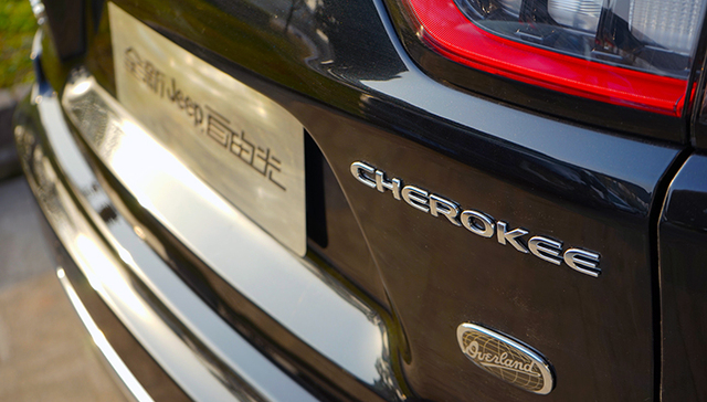 试驾|“眼睛”和马力一起变大的新Jeep自由光开起来怎么样