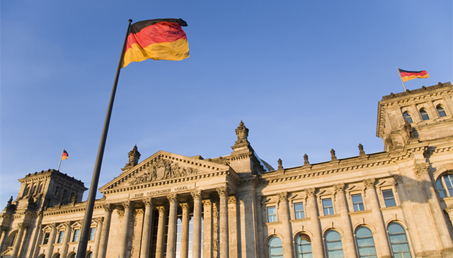 移民法,德国经济,德国移民,德国之声,专科院校,外国人法,优先审核,蓝卡,高校毕业生,申请者