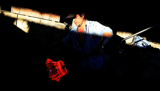 【乐见】这个世界一本正经地开始用易拉罐装红酒了