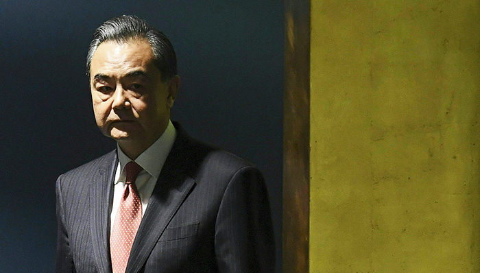 王毅：中美双方同意停止相互加征新的关税