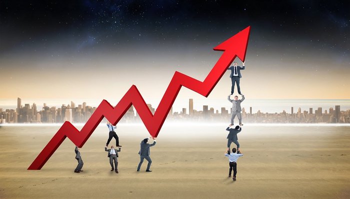 【午市点评】两市超过3400只个股翻红 机构：利好超出预期反弹将延续