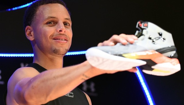 这个9岁女孩不仅得到库里的回信，还推动了运动服装的性别平等