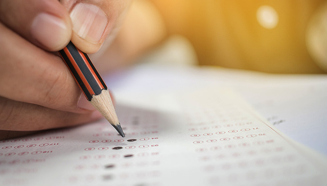 浙江公布高考英语加权赋分调查结果：责令省教育厅长辞职