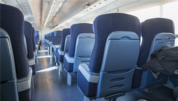 铁路“霸座”乘客首次被拘留