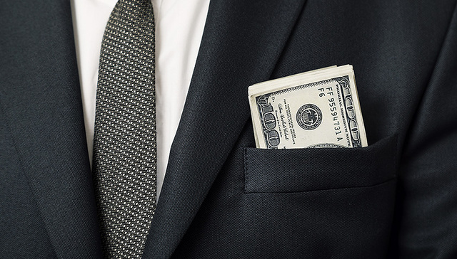 我爱我家,减持,套现,限售股,高管,条件流通,宁波子,原创,空方,质押