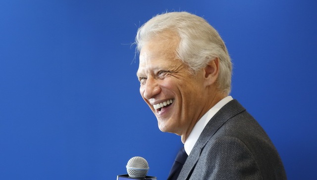 德维尔潘：世界分裂且无法预测，欧洲中国有共同目标