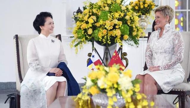 老师,莱昂诺尔,飞行,卡斯蒂略,零歧视,美女与野兽,芝加哥,今夜无人入睡,图兰朵,外媒