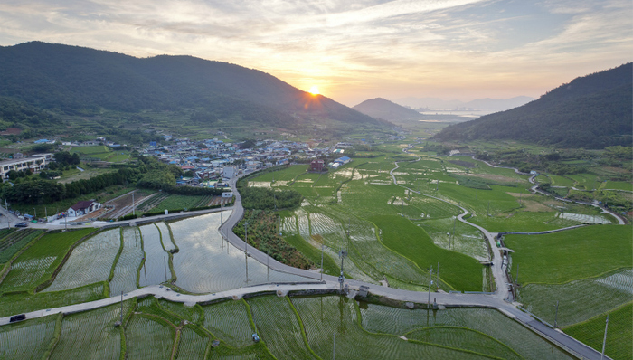 浙江丽水宅基地改革试点：使用权抵押贷款撬动资本下乡