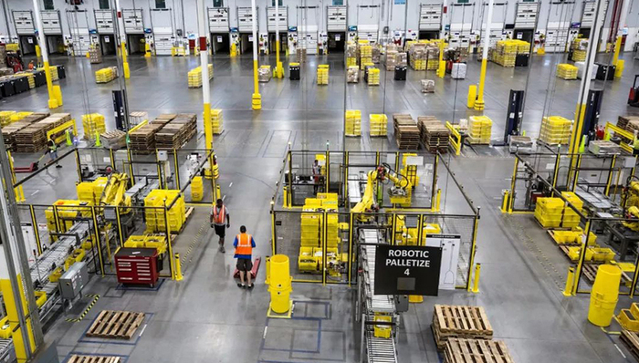 亚马逊,机器人,自动化仓库,喷雾,送医院,事故现场,事故发生,QbitAI,招聘,公众号