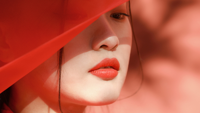 一支口红引发了故宫的“宫斗”，可换个角度看还是好事儿啊