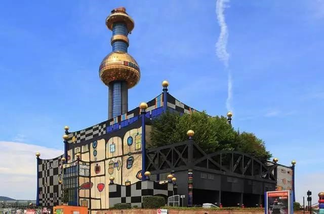 原来垃圾焚烧厂也可以这么美！