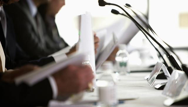 李克强主持召开国务院常务会议，决定对创投企业实施所得税优惠