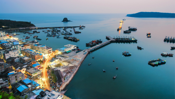 广西——向海经济逐浪兴