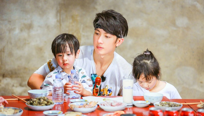 爸爸去哪儿,综艺节目,Bonpoint,综艺娱乐,带孩子,童星,带娃综艺,萌娃,播出,通知