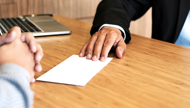 乐视网公告：近日收到三封高层辞职报告