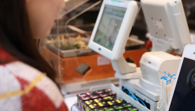 生物支付时代启幕：支付宝发布刷脸机“蜻蜓”，无需手机不必扫码