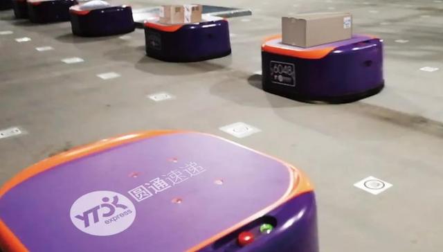圆通进出港首次启用AGV机器人分拣，可节省近60%人力成本