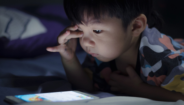 儿童大脑发育,电子设备,智能手机,平板