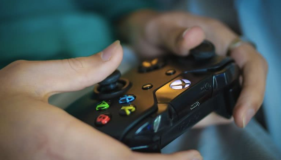 腾讯高管谈未成年保护：取信别人前，我们先过了自己这关