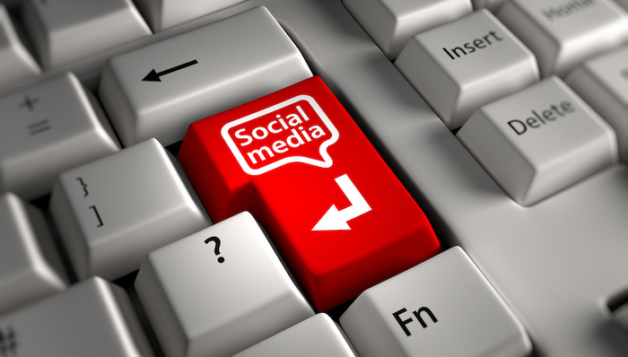 社交媒体