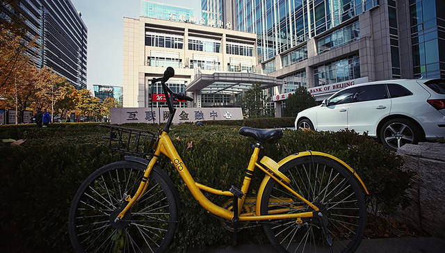 弃子戴威：100亿的青春和1000万追债人