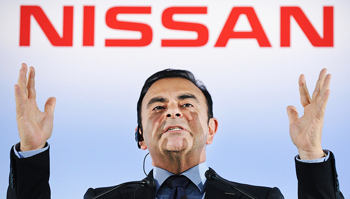 检方,日产汽车公司,指控,拘捕,掉期交易,2008年,挪用公款,2009年,驳回,雷曼兄弟