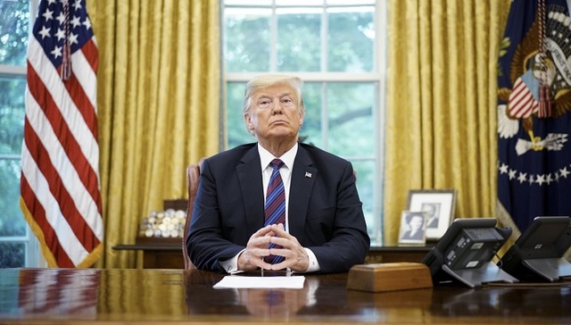 特朗普今年推荐了10本书，全部都关于他自己