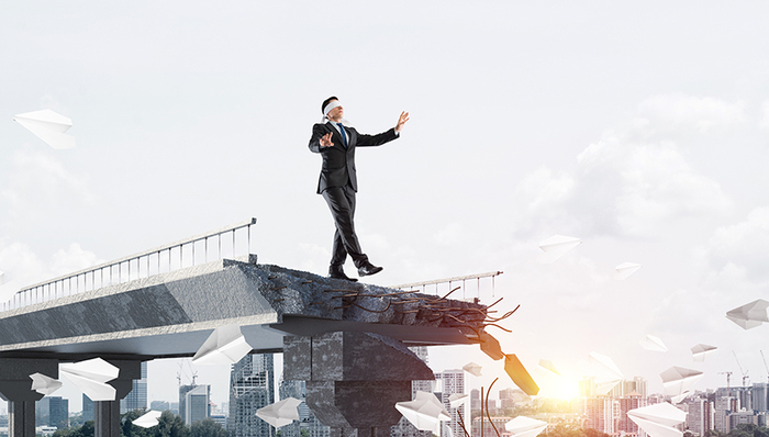 退市,中弘股份,退市新规,停牌