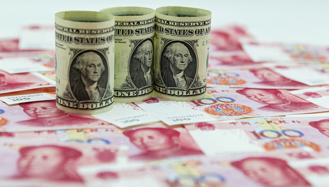 【财经数据】2018年人民币汇率跌5.2%，沪指下挫近25%