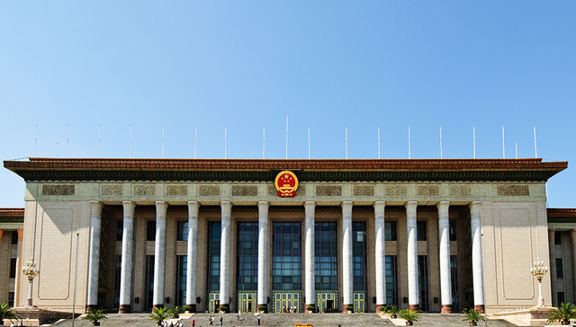 村委会、居委会任期从三年改为五年