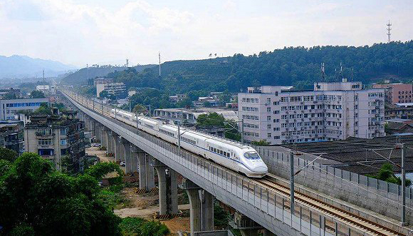 中铁总：2018年发送旅客33.7亿人 高铁里程达2.9万公里