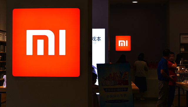 红米品牌终于独立，未来小米凶险几何？