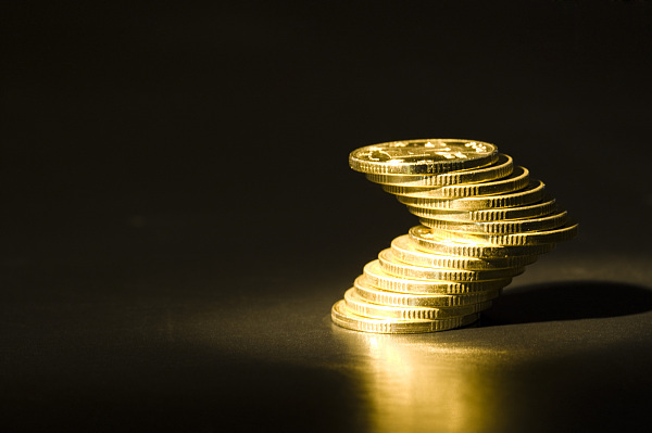 总理考察三大行释放信号，央行公告全面降准