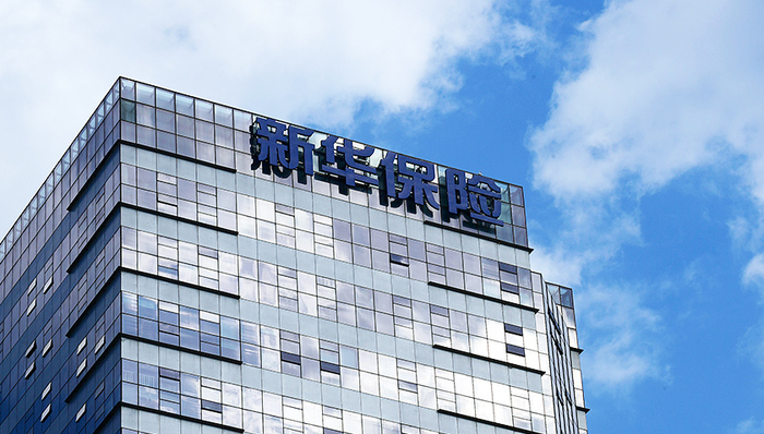 新华保险，管理层，万峰