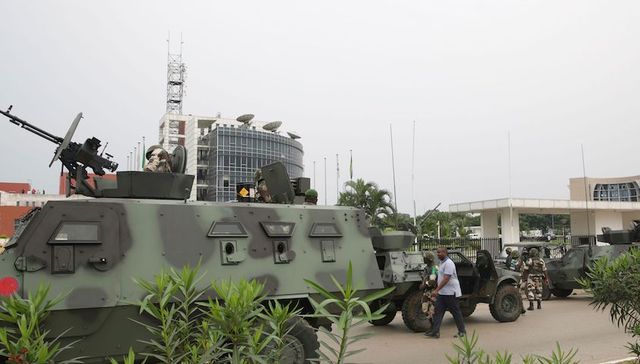 加蓬未遂政变草草收场背后：总统家族已统治半世纪