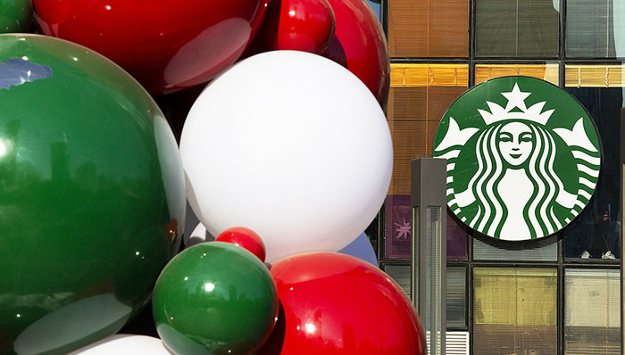 【特写】星巴克进入中国20年：你习惯了喝咖啡，它懂得了生存之道
