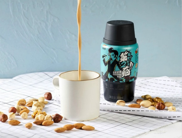 植物蛋白饮料，三只松鼠,，